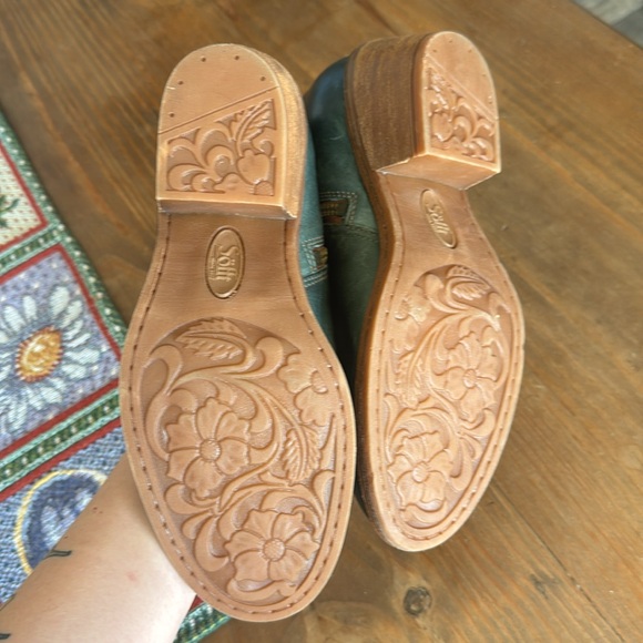 Sofft green leather ardmore booties - Picture 3 of 4